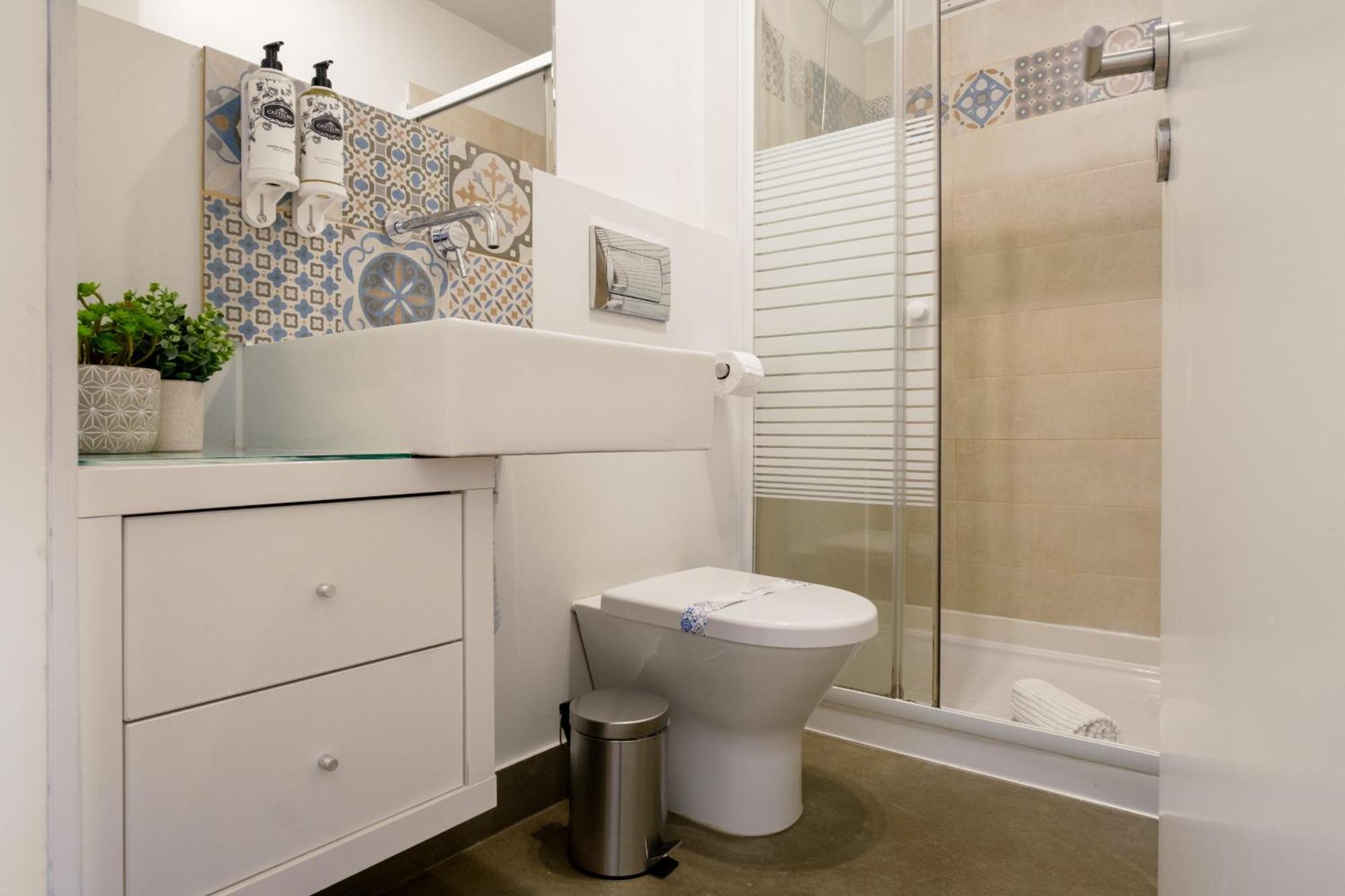 Historic Nook Downtown Near Metro Apartamento Porto