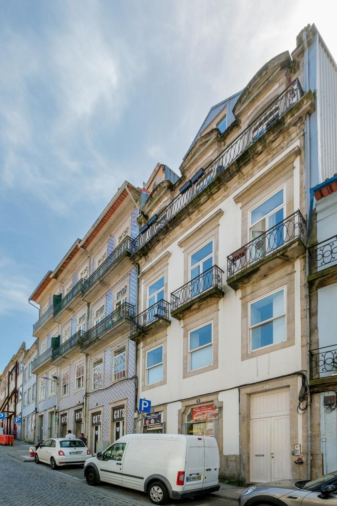 Historic Nook Downtown Near Metro Oporto